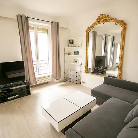 Appartement 2 Pieces Moderne Victor Hugo/trocadero *